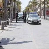 【欧浪】歹徒持枪打劫华人食品店  警方追查一月后将其逮捕