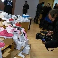 【欧浪】女华商被查获2万双冒牌球鞋  被索赔40万欧元但最后只须赔2万