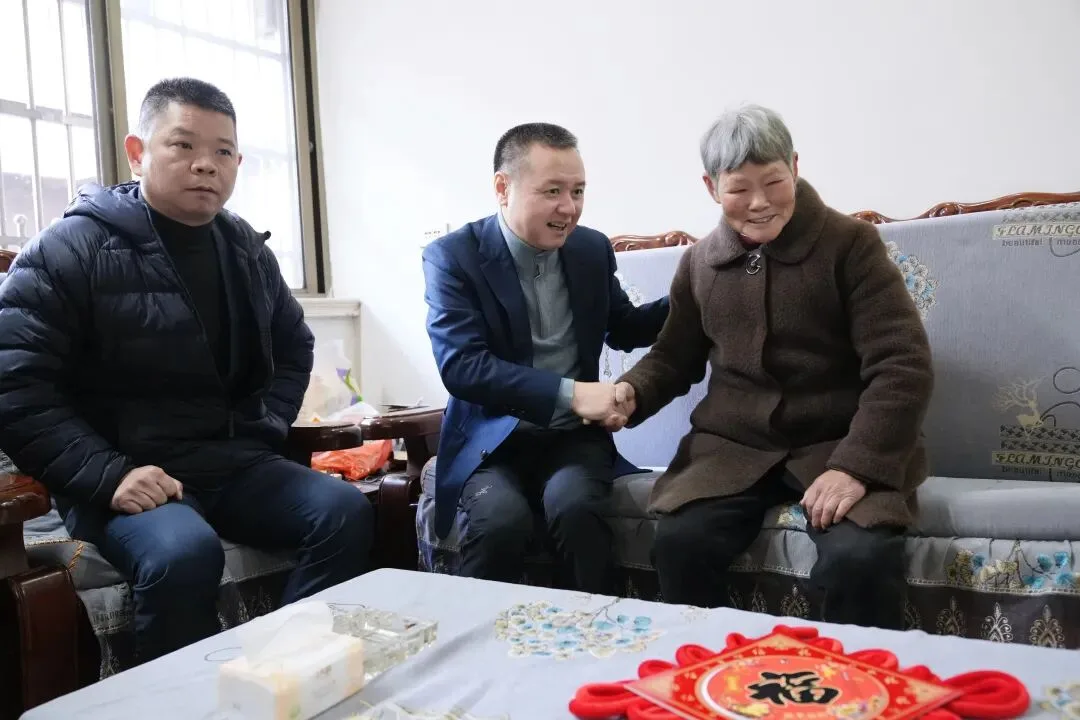 永嘉县委书记吴呈钱开展新春走访慰问活动
