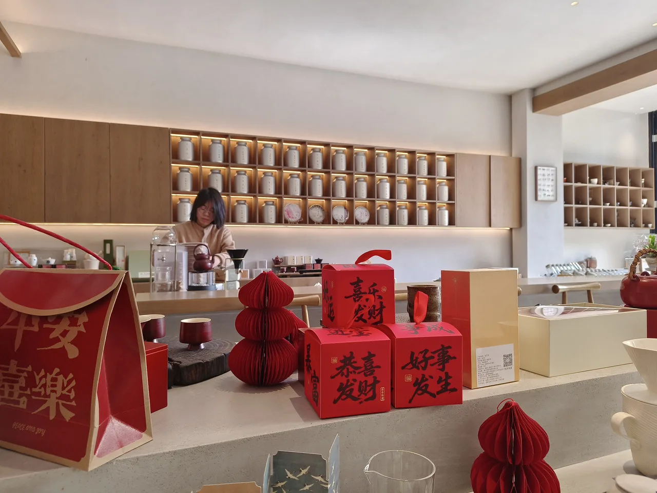 老城新趣多，喜乐满巷陌 记者走进温州鹿城老巷体验“潮经济”