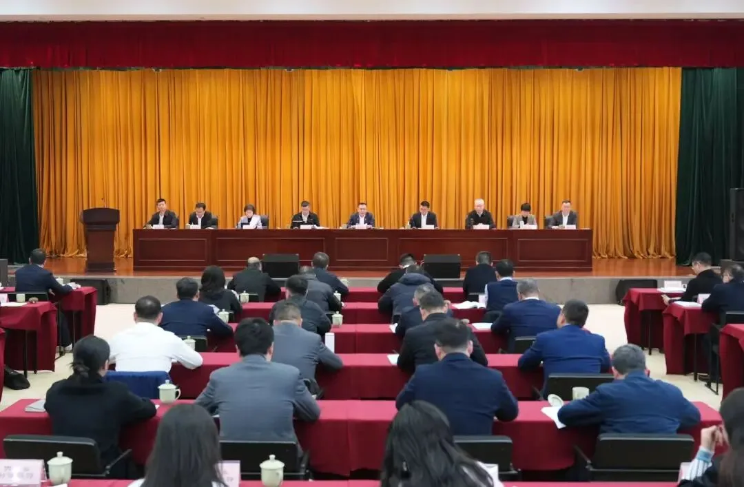 永嘉2025年度乡镇（街道）党（工）委书记和县委有关党（工）委书记抓基层党建工作述职评议会召开