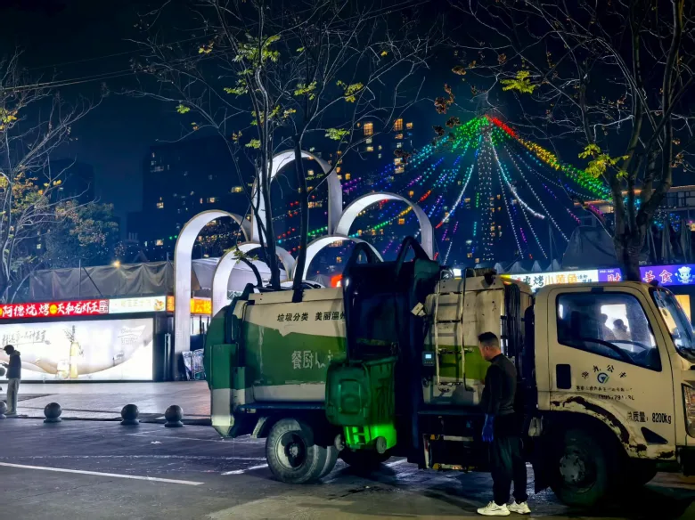 新春走基层 | 坚守岗位保“春洁”，市公用集团三座餐厨垃圾处理厂“24小时不断档”，实现“日产日清”