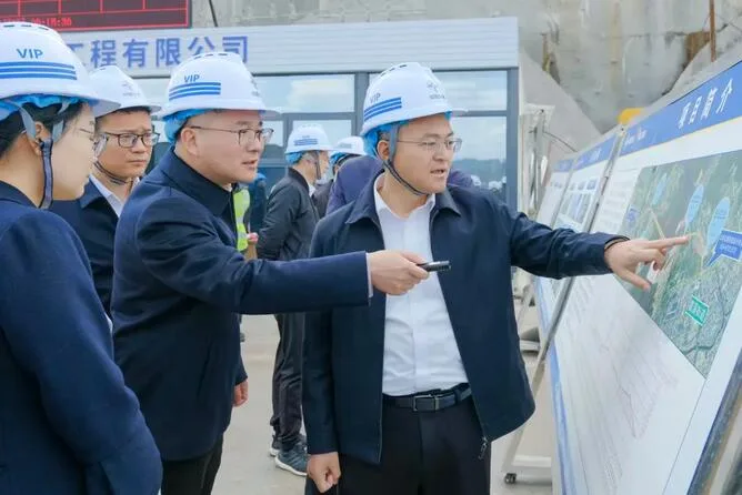 解难题破瓶颈！瓯海区委书记刘云峰开展“新春走基层、共促开门红”活动