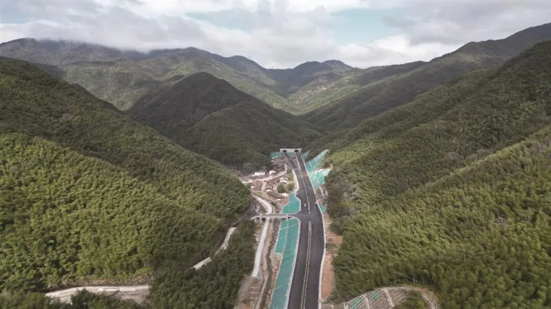 235国道泰顺段全力冲刺6月底通车目标