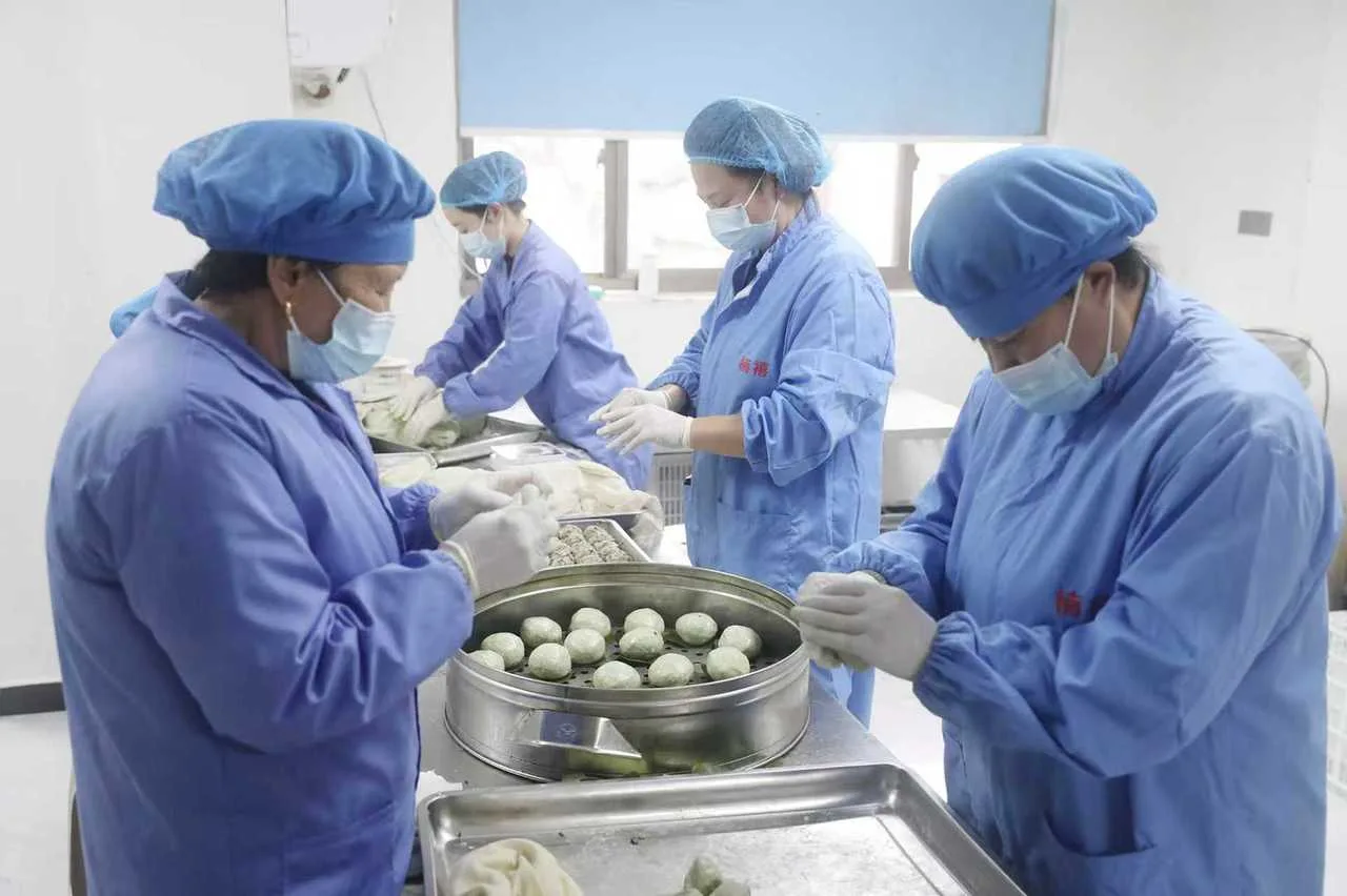 小工坊架起共富桥 永嘉箬溪嘉珍巾帼共富工坊入选省级名单