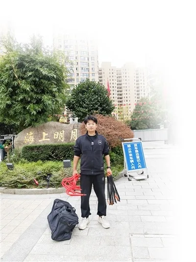 “90后”教练金极：试水“体育外卖” 解锁体育教育新场景