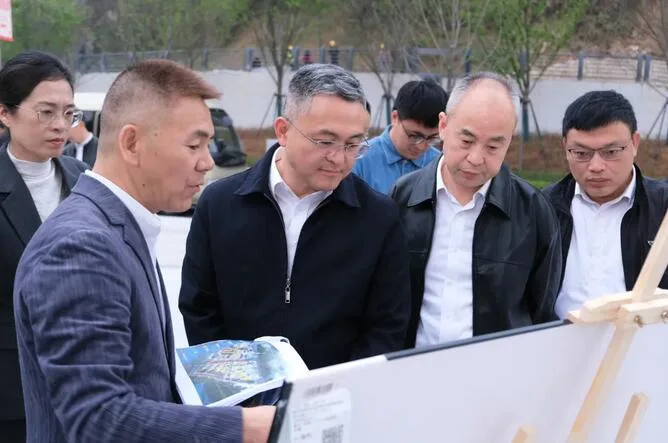 瓯海区委书记刘云峰督查动车沿线环境、园博园建设运行、森林防灭火等工作