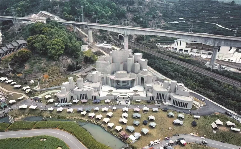 瓯窑小镇盛装迎园博 千年窑火映照“山水人居”