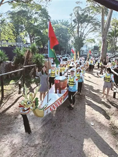 巴西瑞安商会秘书长葛海勇：她把龙舟“搬”到巴西圣保罗