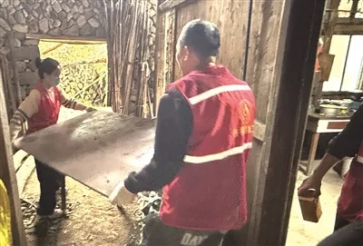 “安居暖阳”再次照进深山 两位独居老人的旧房改造启动