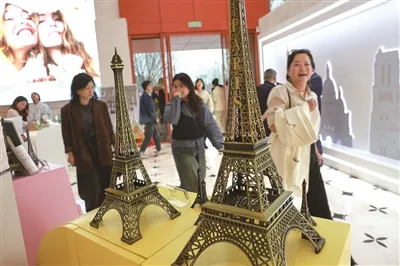 不飞巴黎也能享受法式浪漫 温州园博园法国巴黎馆正式亮相