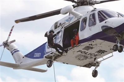 “空中雄鹰”守护浙南山区