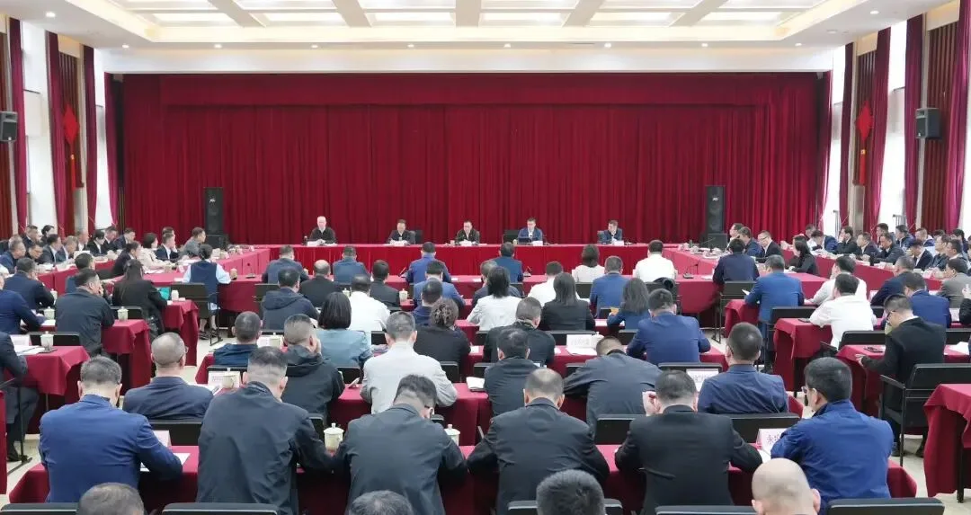 永嘉县委常委会扩大会议传达贯彻省委书记王浩在永调研讲话精神