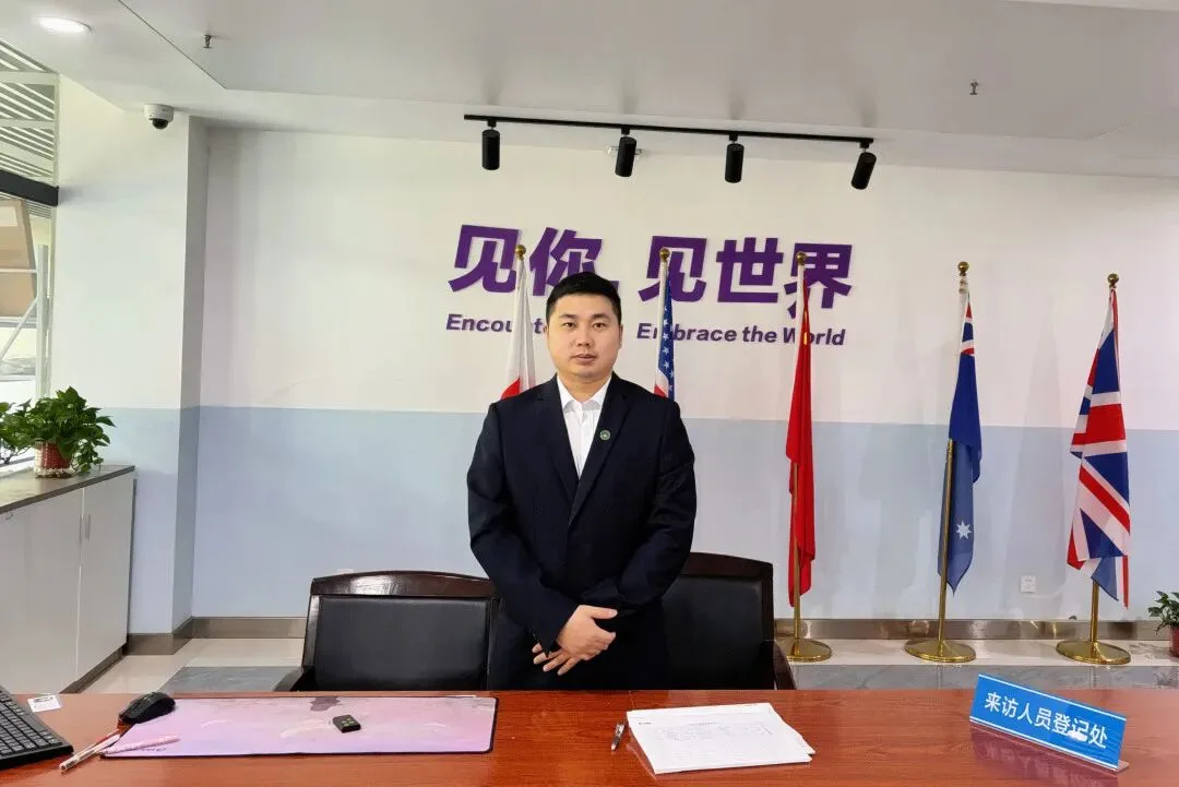 校长信箱收到手写感谢信！“村长”宿管员暖哭学子