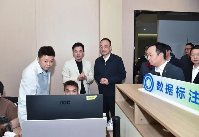 平阳县委书记孟晓斌调研OPC青年创业社区建设