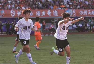 温州队“氧气兄弟”携手征战吴越杯