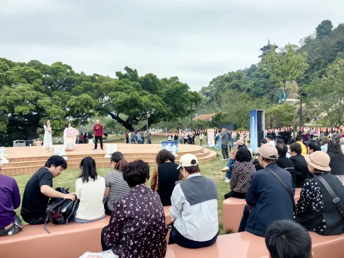 园博游趣猜灯谜，非遗文化“活”起来