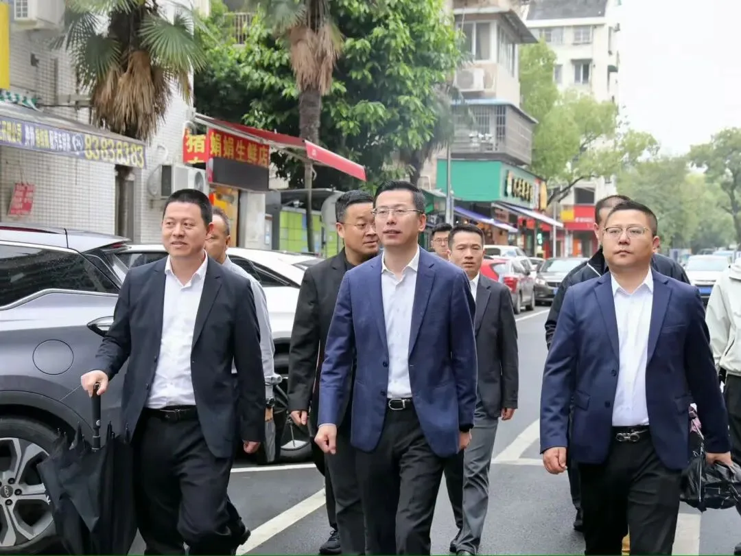 鹿城区委书记张崇波督查文明城市创建工作