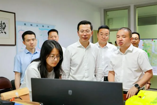 鹿城区委书记张崇波调研文旅产业高质量发展工作