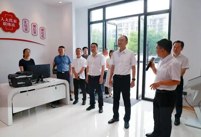 平阳县委书记孟晓斌走访人大代表联络站并督办建议办理工作