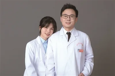 当医师节邂逅七夕节 一起聆听九对“白大褂”背后的爱情日常 - 配图5