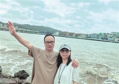 当医师节邂逅七夕节 一起聆听九对“白大褂”背后的爱情日常 - 配图6