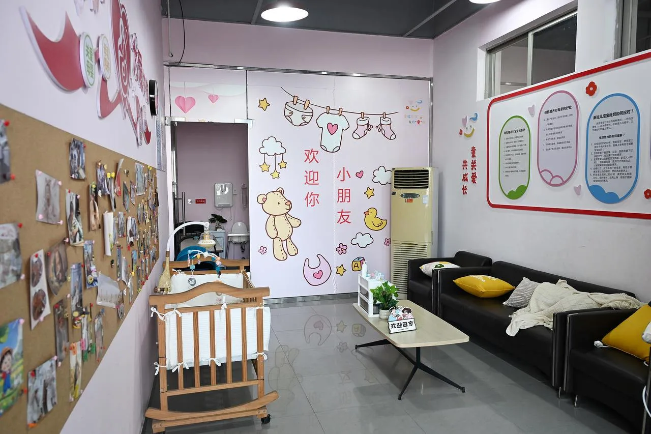 从准妈妈专线到月子小屋 德力西构建“孕育养”全周期关怀链 - 配图3