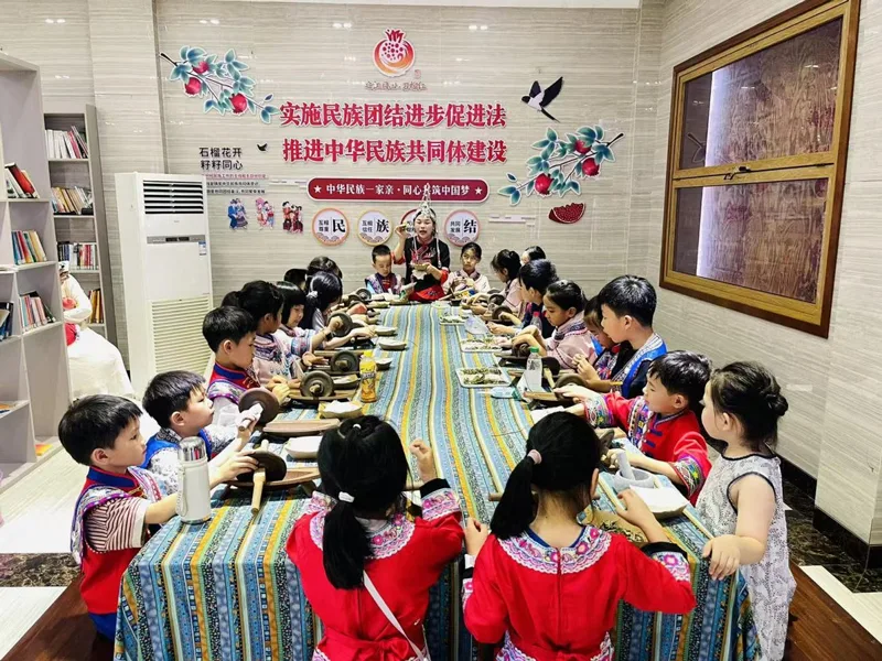 浙江苍南：公益课堂“种”下去 民族文化“活”起来
