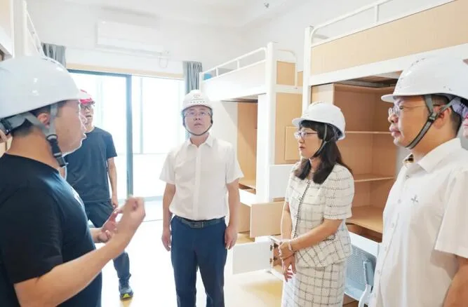乐清市委书记戴旭强检查温州理工学院乐清校区开学筹备情况