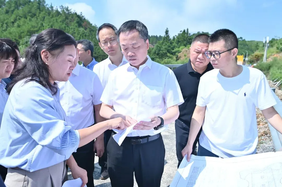 文成县委书记罗招政督查重点项目推进情况
