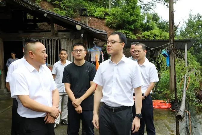泰顺县委书记张银贵实地督导防汛防台、安全生产、生态环保工作