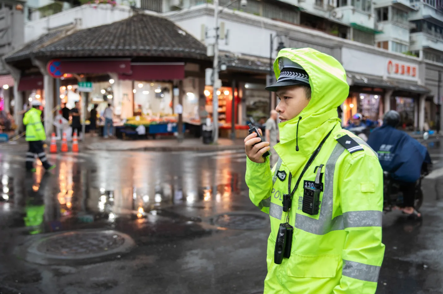 受台风“沙德尔”影响，鹿城部分道路实施临时交通管制