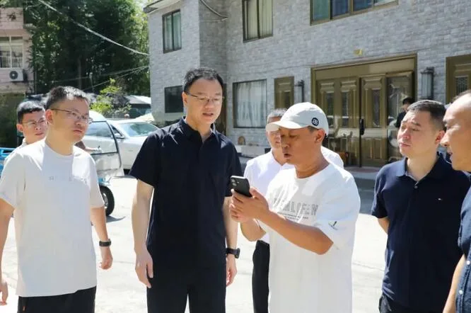 泰顺县委书记张银贵等深入实地督查第18号台风 “沙德尔” 防御工作
