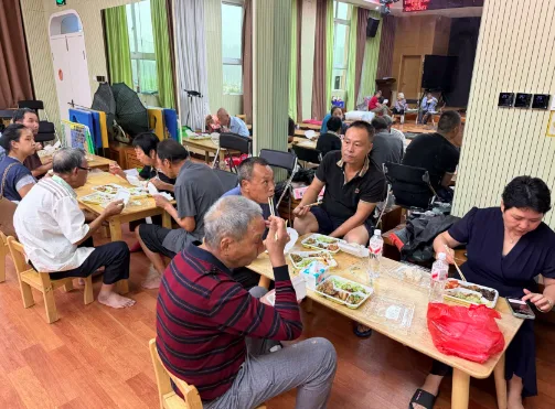文成突发山洪瞬间摧毁40间板房 60名施工人员“听指挥”躲过一劫