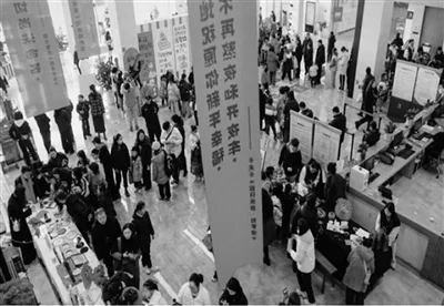 纸页阅读碰撞生活美学 “温图流水席”迎来超万读者 - 配图2