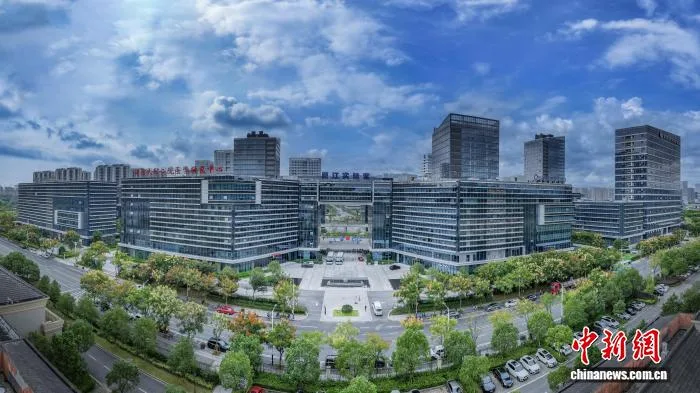 中国新闻网：2026民营经济创新发展大会缘何“花落”温州 - 配图2