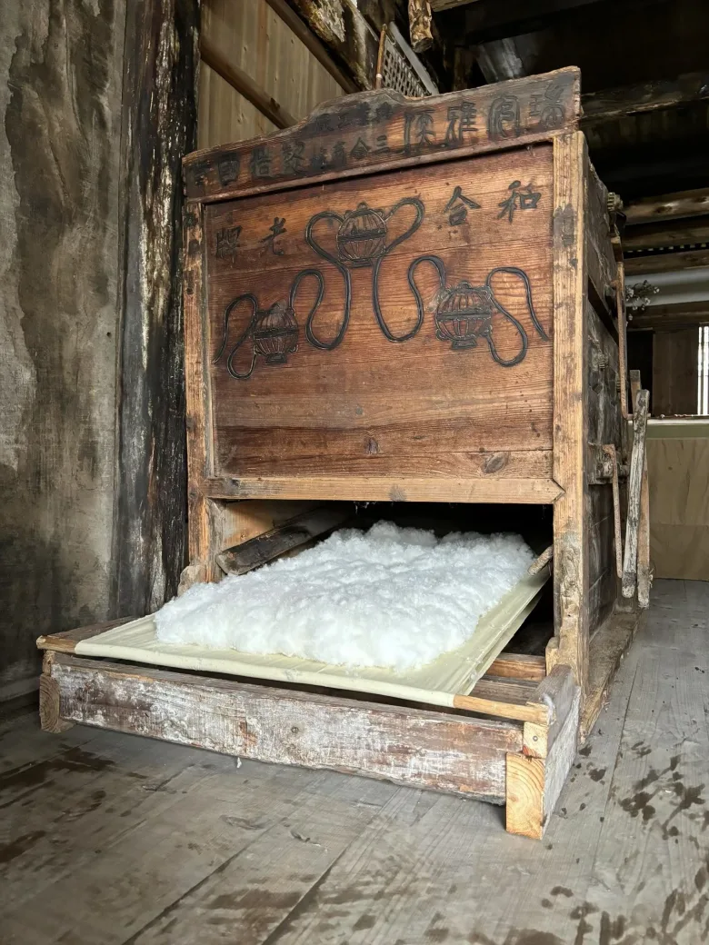 非遗器具助力年代剧拍摄！《温州女人》剧组向全市征集老场景、老物件、老美食 - 配图2