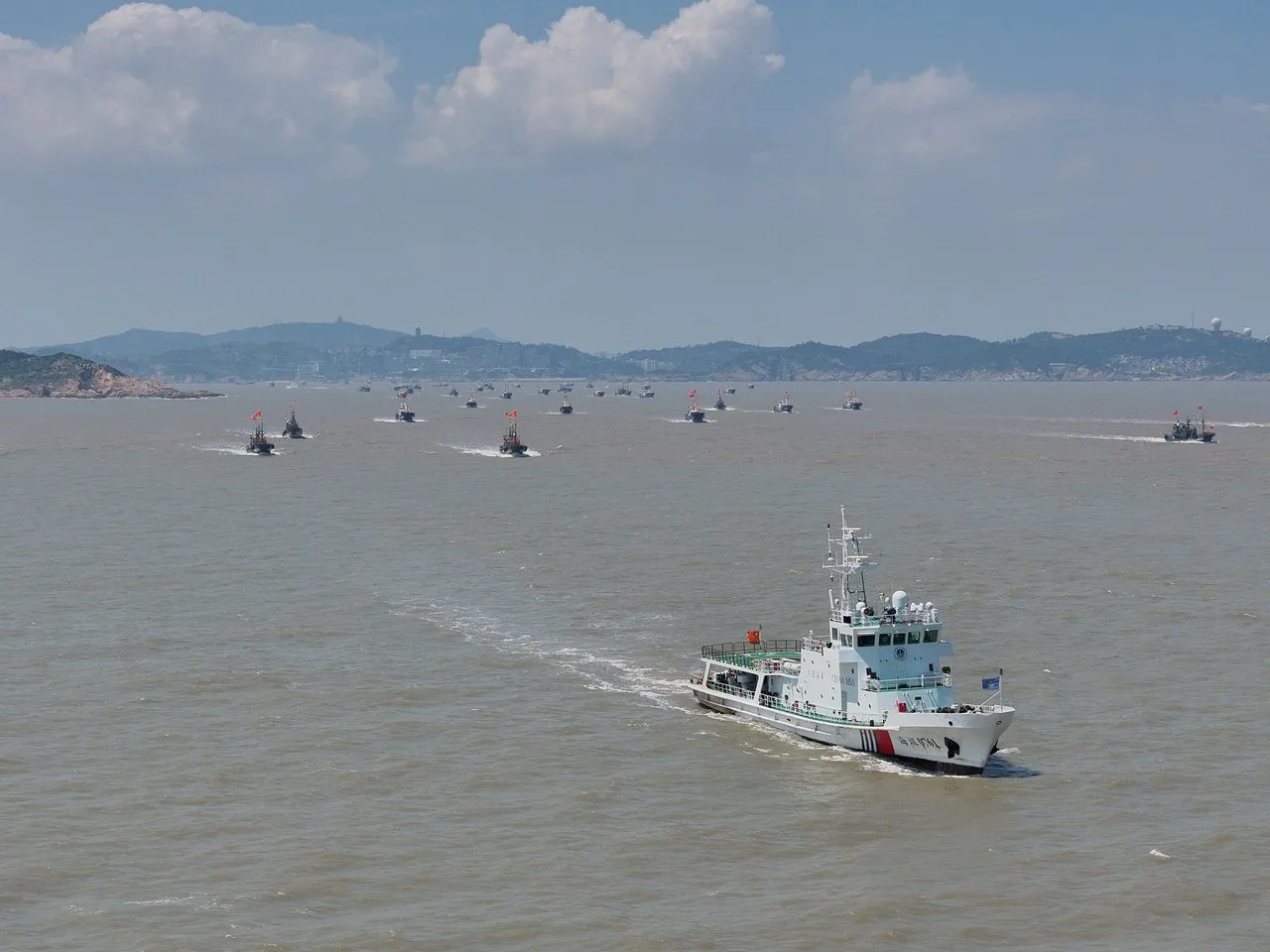 东海开渔啦！温州560余艘渔船扬帆出征，海鲜自由马上安排 - 配图3
