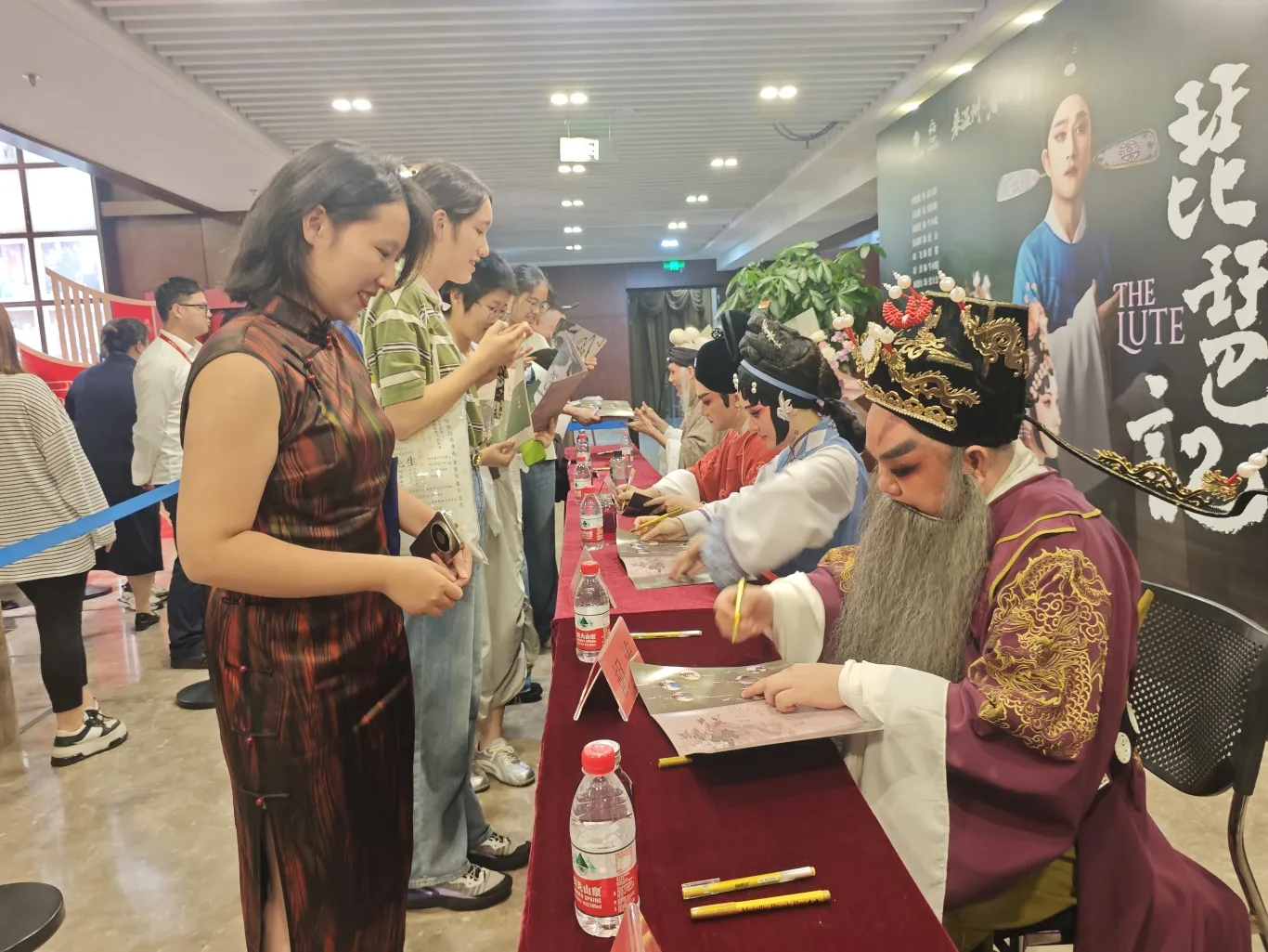 同一部戏同一个剧院连演三场场场售罄！瓯剧《琵琶记》演绎南戏新活力 - 配图12