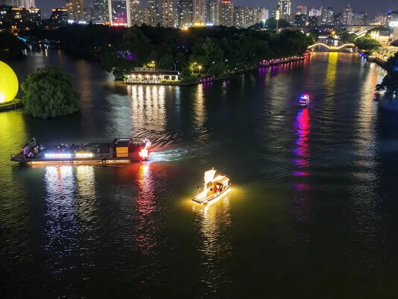 千年文脉入画来 光影盛宴耀塘河——温州“塘河夜画”国庆假期迎客超千人次