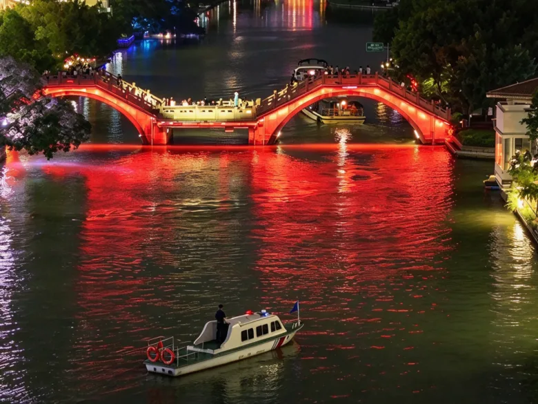 千年文脉入画来 光影盛宴耀塘河——温州“塘河夜画”国庆假期迎客超千人次 - 配图2