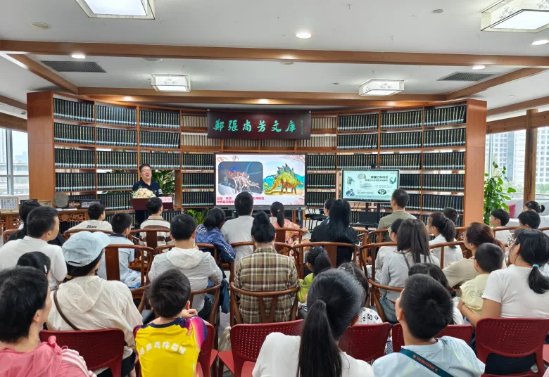 温图“双节”书香浓，12万人次带火“文化过节” - 配图2