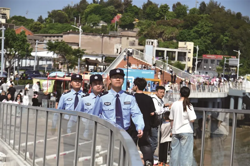 洞头公安：百岛警务出新招 平安建设创示范