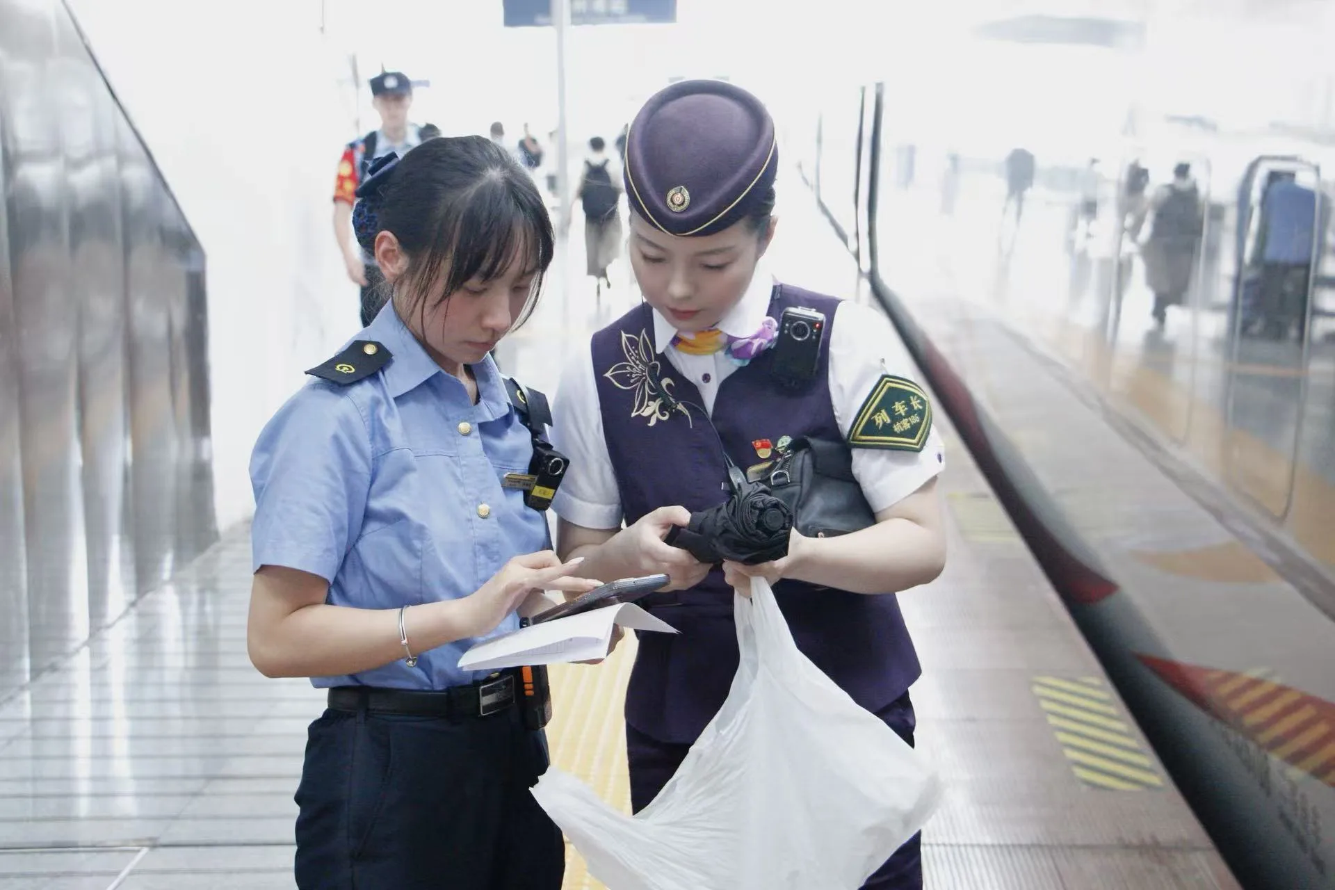 单日客流创新高 温州南站北站国庆发送旅客近60万人次