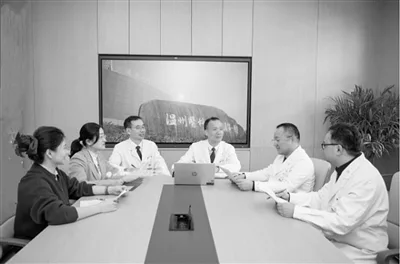 一份提案解“肝”扰 温州织密脂肪肝全链条健康防护网