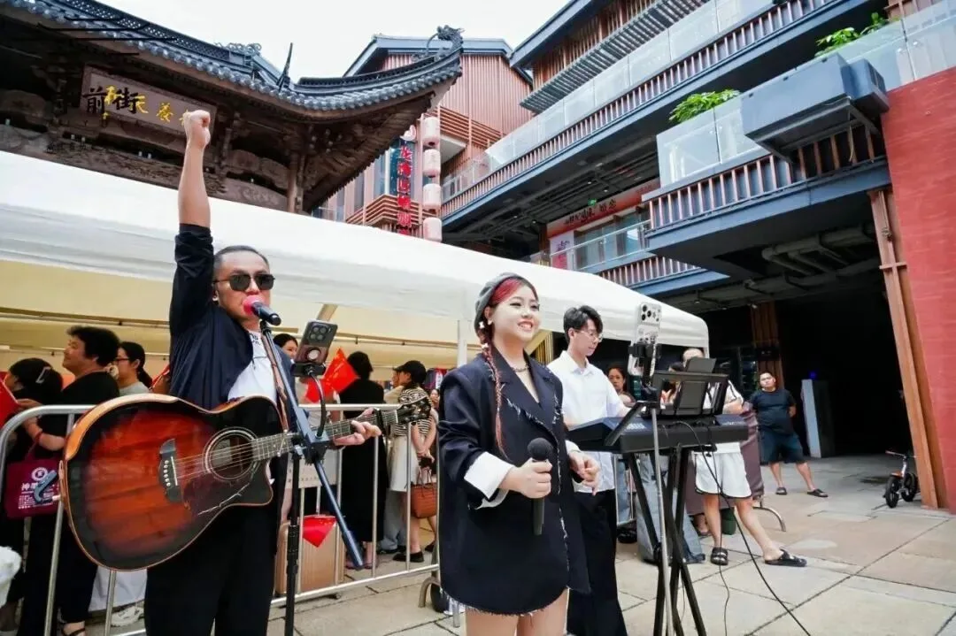 古堡剧本杀、眼谷魔法课、商圈榴莲节！龙湾沉浸式文旅盛宴 - 配图5