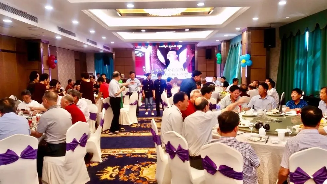 火了！乐清最牛同学会，平均年龄近80岁