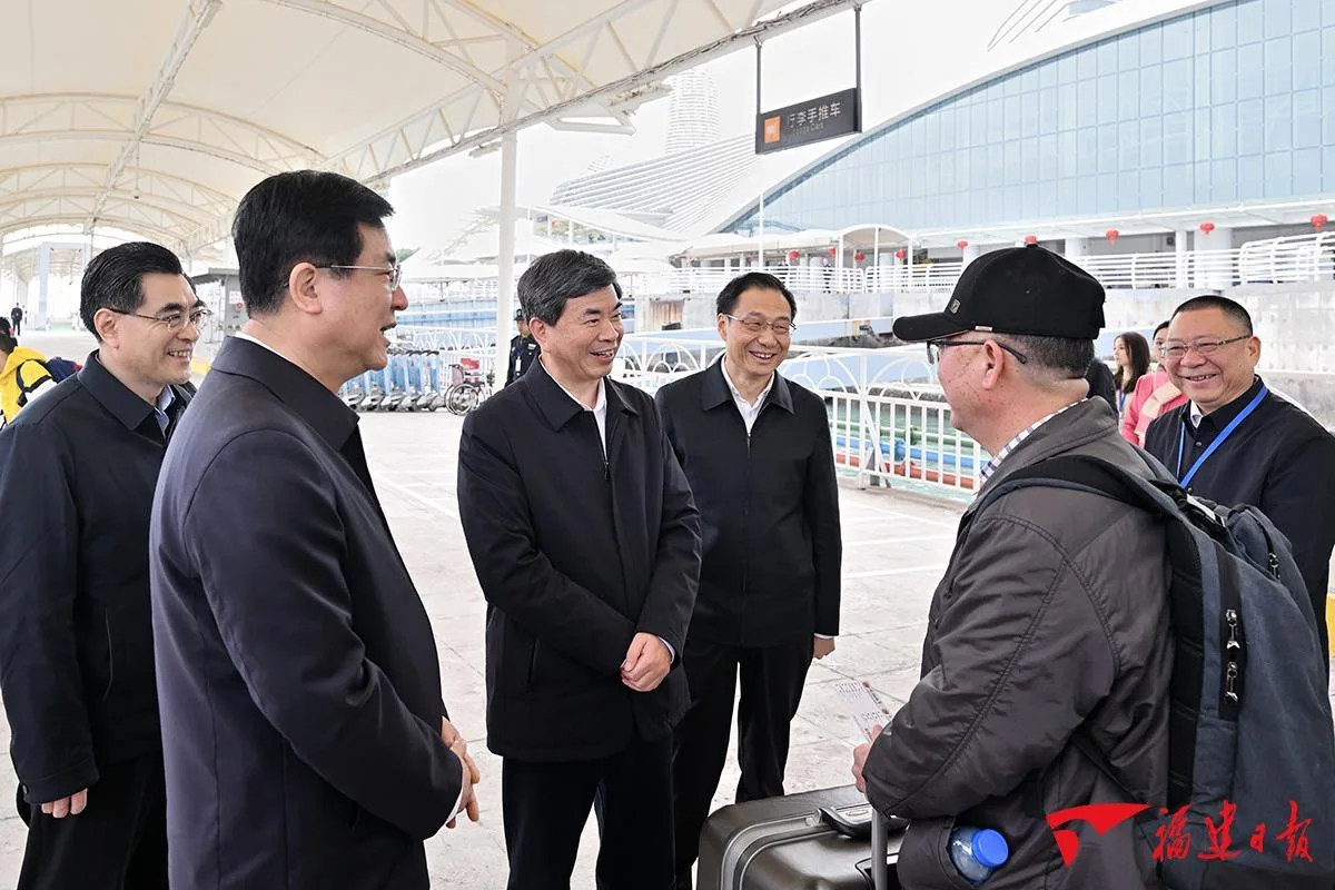 周祖翼赵龙在厦门调研 时政