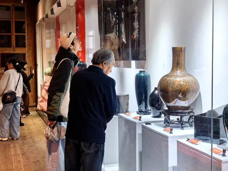 髹行曼纪——孙曼亭髹饰技艺师生传承展在榕举行