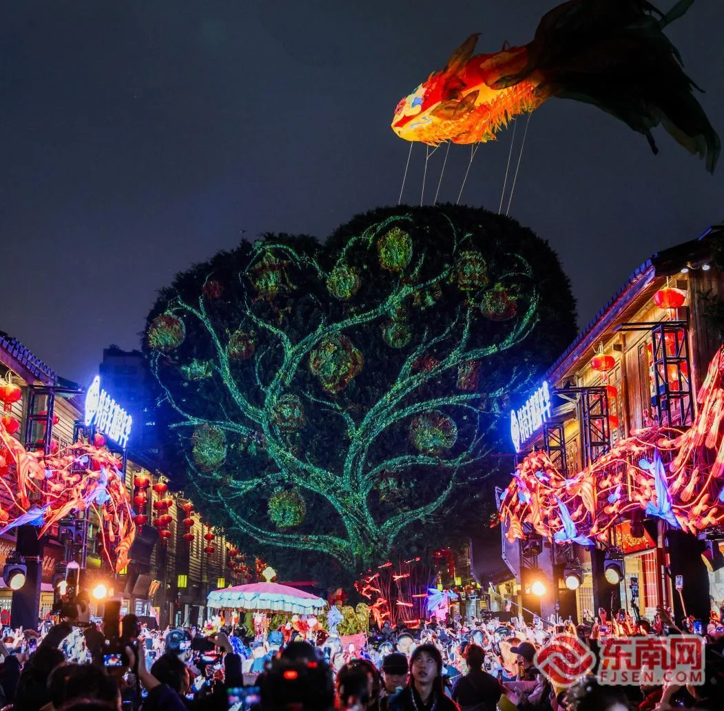 赴一场“闽式”元宵奇遇 抖音非遗嘉年华点亮福州老街